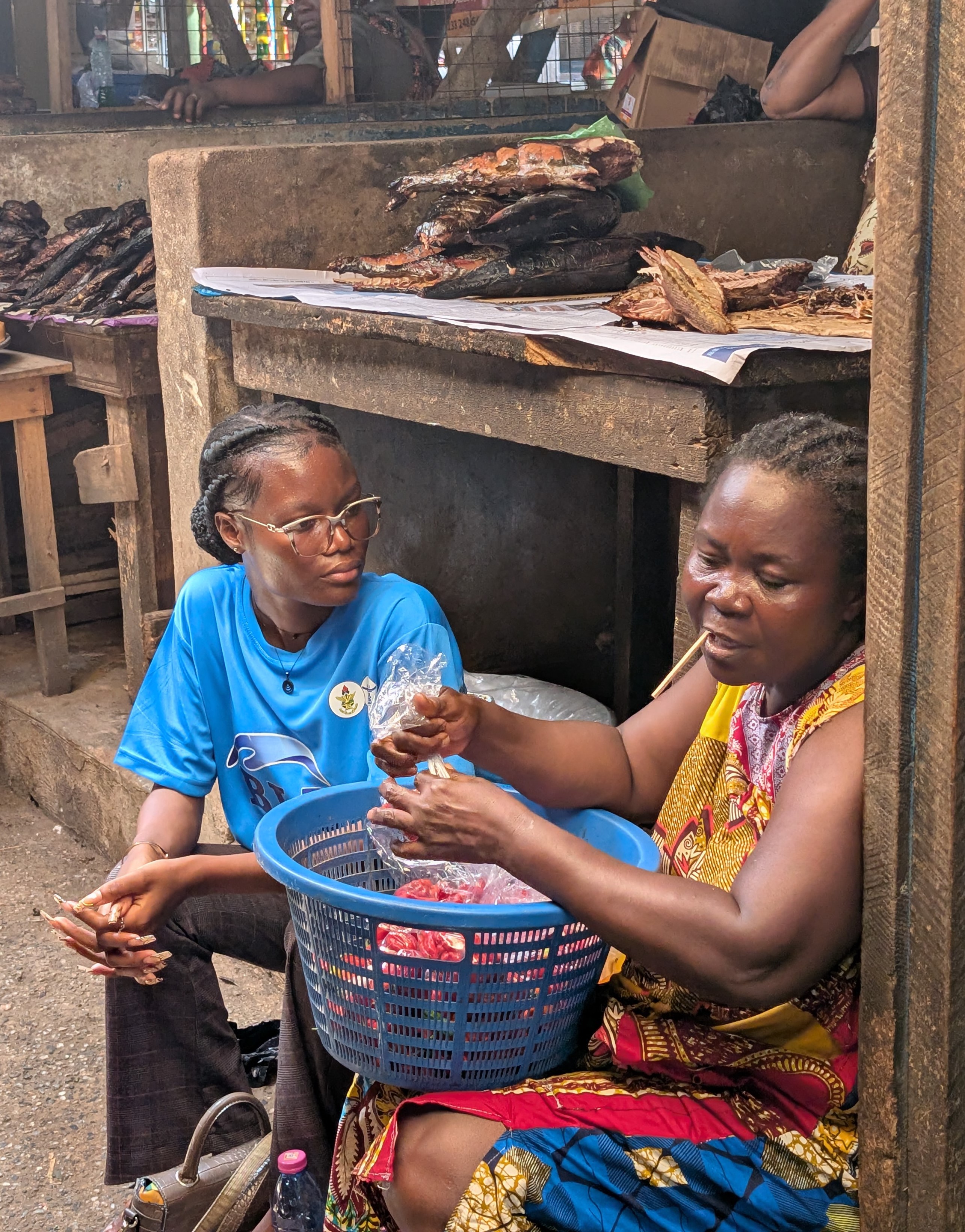 engaging_market_woman